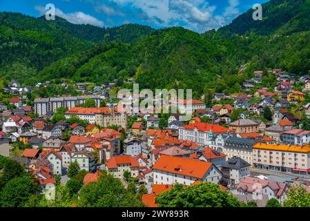 Luftaufnahme der slowenischen Stadt Idrija Stockfoto