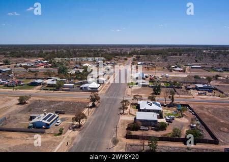 Luftlinie der kleinen abgelegenen Stadtgemeinde Goodooga an der Ostseite des Bokhara River im Norden von New South Wales Australien Stockfoto