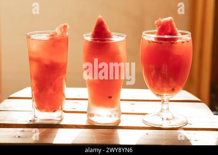 Saftig, erfrischend und feuchtigkeitsspendend: Wassermelone, die ultimative Sommerfrucht. Stockfoto