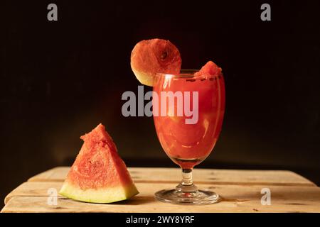 Saftig, erfrischend und feuchtigkeitsspendend: Wassermelone, die ultimative Sommerfrucht. Stockfoto