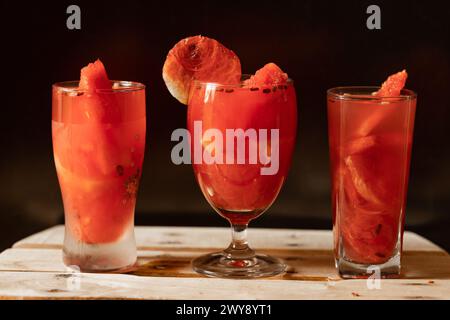 Saftig, erfrischend und feuchtigkeitsspendend: Wassermelone, die ultimative Sommerfrucht. Stockfoto