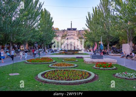 Jerewan, Armenien, 4. September 2023: Blick auf den Sonnenuntergang der Jerewan-Kaskade in Armenien Stockfoto