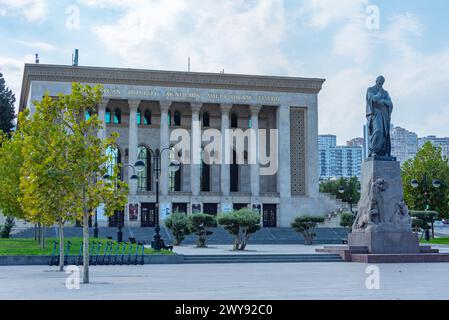 Baku, Aserbaidschan, 17. September 2023: Aserbaidschanisches Staatliches Akademisches Theatertheater in Baku Stockfoto