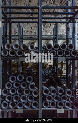 Telavi, Georgia, 28. August 2023: Weinkeller auf dem Tsinandali Estate in Georgia Stockfoto