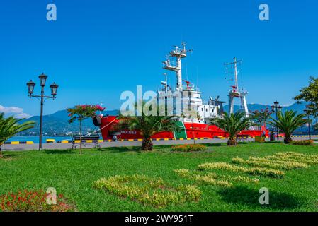 Batumi, Georgia, 31. August 2023: Sommertag im Industriehafen Batumi, Georgia Stockfoto