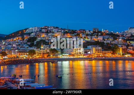 Ulcinj, Montenegro, 6. Juli 2023: Sonnenuntergang an einem Strand in Ulcinj, Montenegro Stockfoto