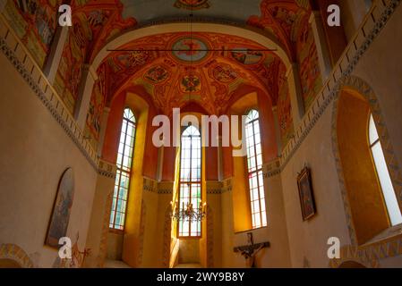 Ljubljana, Slowenien, 18. Juni 2023: Innere einer Kapelle im Inneren der Burg von Ljubljana in Slowenien Stockfoto