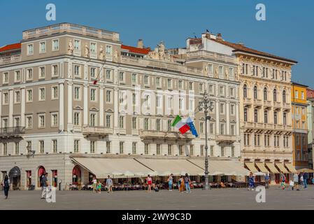 Triest, Italien, 21. Juni 2023: Palazzo Stratti in der italienischen Stadt Triest Stockfoto