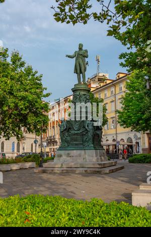 Triest, Italien, 21. Juni 2023: Statue von Maximilian von Österreich in der italienischen Stadt Triest Stockfoto