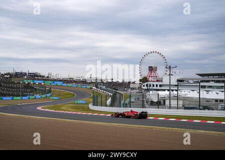 Suzuka, Japan. April 2024. Ferraris Fahrer Carlos Sainz aus Spanien fährt sein Auto während des Trainings des Formel-1-Großen Preises von Japan am 5. April 2024 in Suzuka, Japan. Quelle: Zhang Xiaoyu/Xinhua/Alamy Live News Stockfoto