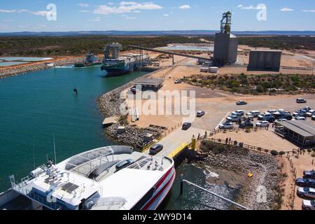 Von der Wallaroo nach Lucky Bay Fähranlegeplatz in Lucky Bay South Australia Stockfoto