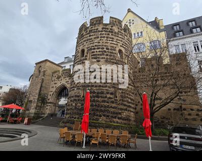 Das Sterntor, das im Mittelalter ein Stadttor bildete und Teil der Festungsanlage war, Bonn Stockfoto