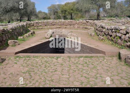 Heiliger Brunnen von Santa Cristina - Sardinien - Nuragic Heiliger Brunnen Stockfoto