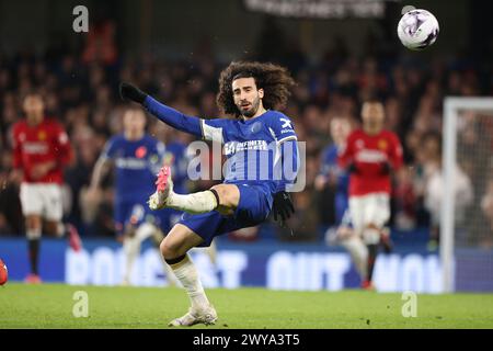 London, Großbritannien. April 2024. Marc Cucurella (C) beim Spiel Chelsea gegen Manchester United in Stamford Bridge, London, UK am 4. April 2024. Quelle: Paul Marriott/Alamy Live News Stockfoto