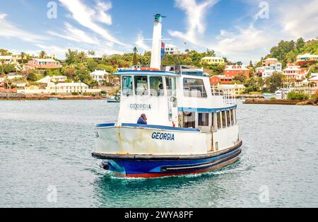 Fähre des Bermuda Ferry Service über den Hafen von Hamilton in Bermuda, Nordatlantik, Nordamerika Copyright: BarryxDavis 1358-318 Stockfoto