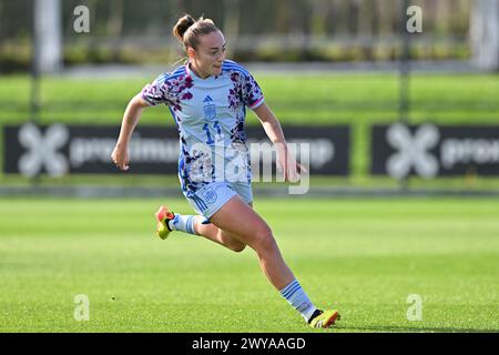 Ornella Maria Vignola Cabot (11) aus Spanien, dargestellt während eines Freundschaftsspiels zwischen den Nationalfrauen unter 23 Mannschaften aus Belgien und Spanien am Donnerstag, den 4. April 2024 in Tubize , Belgien . FOTO SPORTPIX | David Catry Stockfoto