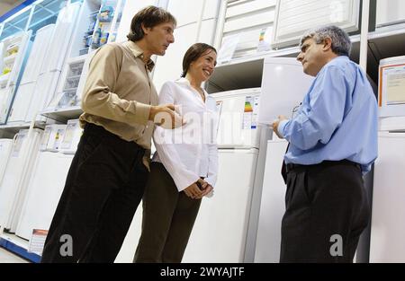 Hypermaket, Abteilung für Weißwaren. Stockfoto