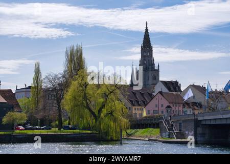 Konstanz, Blick zum Münster im Frühling *** Konstanz, Blick auf den Dom im Frühling Stockfoto