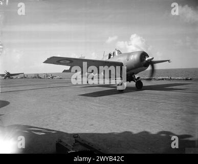 DER BRITISCHE FLUGZEUGTRÄGER HMS FORMIDABLE IM AKTIVEN DIENST. SEPTEMBER 1942. - Ein Martlet, der abfliegt. , Stockfoto