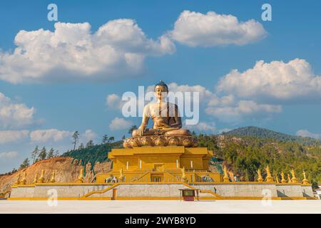 Buddha Dordenma-Statue in Thimphu, Bhutan 169 Fuß hohe Bronze-Buddha-Statue, die tagsüber hell leuchtet Thimphu Bhutan *** Buddha Dordenma-Statue i Stockfoto