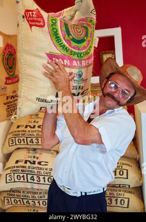 Hacienda San Alberto, Cafetal, Kaffeeplantagen, Kaffeekulturlandschaft, Buenavista, Quindio, Kolumbien, Südamerika. Stockfoto