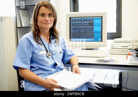 Holter-Monitoring, Hämodynamik. Krankenhaus Universitario Gran Canaria Arzt Negrin, Las Palmas de Gran Canaria. Kanarische Inseln, Spanien. Stockfoto