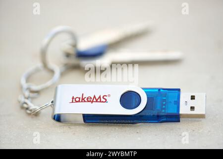 Schlüsselanhänger mit USB, hängend. Stockfoto