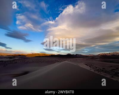 Die spektakulären Sanddünen des Steinbocks im Death Valley National Park, Kalifornien, USA Stockfoto