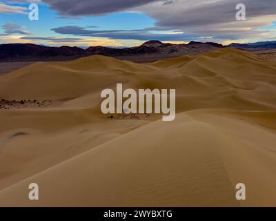 Die spektakulären Sanddünen des Steinbocks im Death Valley National Park, Kalifornien, USA Stockfoto