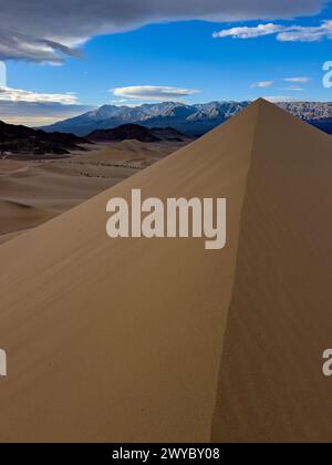 Die spektakulären Sanddünen des Steinbocks im Death Valley National Park, Kalifornien, USA Stockfoto