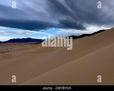 Die spektakulären Sanddünen des Steinbocks im Death Valley National Park, Kalifornien, USA Stockfoto