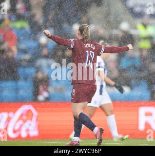 Oslo, Norwegen. April 2024. Oslo, Norwegen, 5. April 2024: Elisabeth Terland (19 Norwegen) feiert nach einem Treffer während des Fußballspiels der UEFA Women's European Qualifier zwischen Norwegen und Finnland im Ullevaal Stadium in Oslo, Norwegen (Ane Frosaker/SPP) Credit: SPP Sport Press Photo. /Alamy Live News Stockfoto
