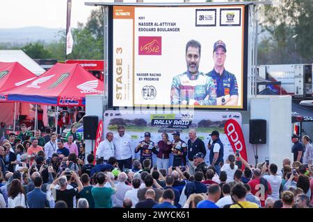 Badajoz, Espagne. April 2024. Badajoz Biwakambiance während der dritten Phase des BP Ultimate Rally-RAID 2024 Portugal am 5. April 2024 zwischen Grandola, Portugal und Badajoz, Spanien - Photo Paulo Maria/DPPI Credit: DPPI Media/Alamy Live News Stockfoto