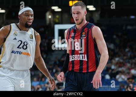 Madrid, Spanien. April 2024. Sedekerskis Tadas von Baskonia Vitoria während des Turkish Airlines EuroLeague Spiels zwischen Real Madrid und Baskonia Vitoria Gasteiz im Wizink Center am 5. April 2024 in Madrid Spanien (Foto: Oscar Gonzalez/SIPA USA) Credit: SIPA USA/Alamy Live News Stockfoto