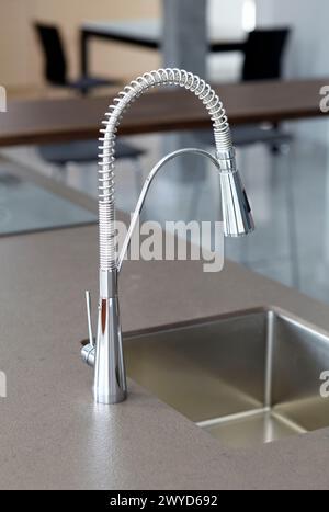 Waschbecken, Küchenmöbel, Ausstellung und Verkauf. Stockfoto