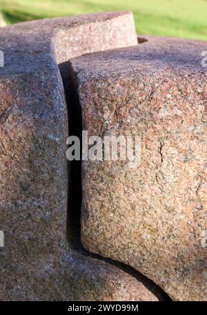 "Stone I, Granit", 1991, Eduardo Chillida (1924-2002), Chillida Leku Museoa, Donostia, San Sebastian, Baskenland, Spanien. Stockfoto