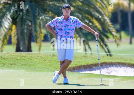 Doral, Florida, USA. April 2024. Danny Lee wartet während der ersten Runde des LIV Golf Miami im Trump National Doral auf dem zweiten Grün. (Kreditbild: © Debby Wong/ZUMA Press Wire) NUR REDAKTIONELLE VERWENDUNG! Nicht für kommerzielle ZWECKE! Quelle: ZUMA Press, Inc./Alamy Live News Stockfoto