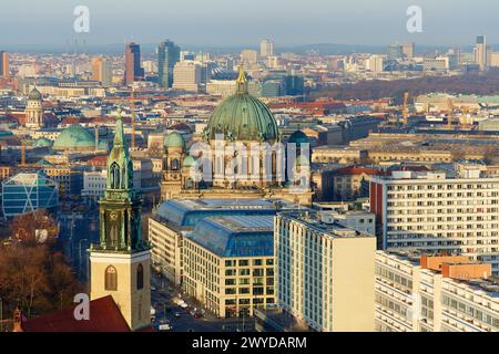 Berliner Dom, Marienkirche Kirche, Alexanderplatz, Berlin, Deutschland. Stockfoto