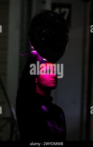 Suzuka, Japan. April 2024. NORRIS Lando (gbr), McLaren F1 Team MCL38, Porträt während des Formel 1 MSC Cruises Japanese Grand Prix 2024, 4. Runde der Formel 1 Weltmeisterschaft 2024 vom 5. Bis 7. April 2024 auf dem Suzuka International Racing Course in Suzuka, Japan Credit: Independent Photo Agency/Alamy Live News Stockfoto