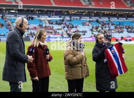 Oslo, Norwegen. April 2024. Oslo, Norwegen, 5. April 2024: Maren Mjelde (Norwegen) gibt ein Interview vor dem Fußballspiel der UEFA Women's European Qualifier zwischen Norwegen und Finnland im Ullevaal Stadium in Oslo, Norwegen (Ane Frosaker/SPP) Credit: SPP Sport Press Photo. /Alamy Live News Stockfoto