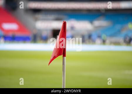 Oslo, Norwegen. April 2024. Oslo, Norwegen, 5. April 2024: Cornerflag wird vor dem Fußballspiel der UEFA Women's European Qualifier zwischen Norwegen und Finnland im Ullevaal Stadium in Oslo, Norwegen (Ane Frosaker/SPP) gesehen. /Alamy Live News Stockfoto