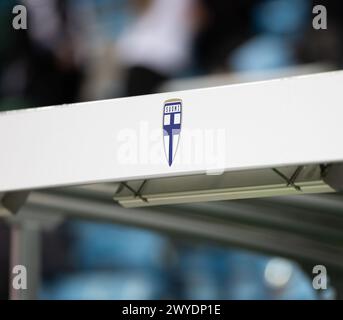 Oslo, Norwegen. April 2024. Oslo, Norwegen, 5. April 2024: Bank of Finland wird während des Fußballspiels der UEFA Women's European Qualifier zwischen Norwegen und Finnland im Ullevaal Stadium in Oslo, Norwegen (Ane Frosaker/SPP) gesehen. /Alamy Live News Stockfoto