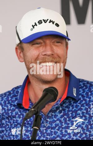 Doral, Florida, USA. April 2024. Talor Gooch von Smash spricht mit den Medien nach der ersten Runde des LIV Golf Miami im Trump National Doral. (Kreditbild: © Debby Wong/ZUMA Press Wire) NUR REDAKTIONELLE VERWENDUNG! Nicht für kommerzielle ZWECKE! Quelle: ZUMA Press, Inc./Alamy Live News Stockfoto