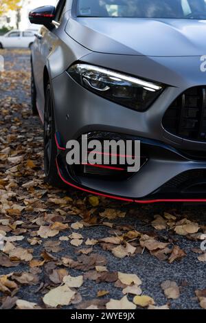 Mercedes-AMG A45 In dieser Besatz Street Style Edition. Stockfoto