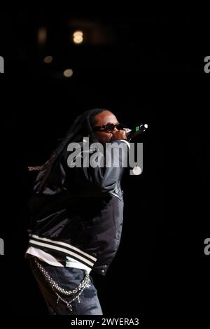 Washington, DC, USA. April 2024. 2 Chainz tritt während der Wizards Friday Night Concert Series am 5. April 2024 in der Capital One Arena in Washington, DC auf. Quelle: Mpi34/Media Punch/Alamy Live News Stockfoto