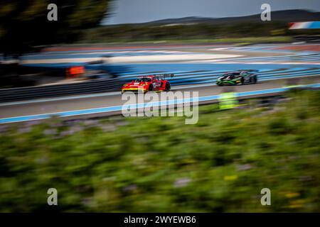 911 MALYKHIN Aliaksandr (gbr), BACHLER Klaus (aut), STURM Joel (ger), Pure Racing, Porsche 911 GT3 R (992), Action während der 1. Runde der Fanatec GT World Challenge 2024 angetrieben von AWS auf dem Circuit Paul Ricard, vom 5. Bis 7. April 2024 in Le Castellet, Frankreich - Foto Marc de Mattia/DPPI Credit: DPPI Media/Alamy Live News Stockfoto