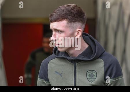 Conor Grant of Barnsley kommt während des Spiels Charlton Athletic gegen Barnsley in the Valley, London, Großbritannien, 6. April 2024 (Foto: Alfie Cosgrove/News Images) Stockfoto