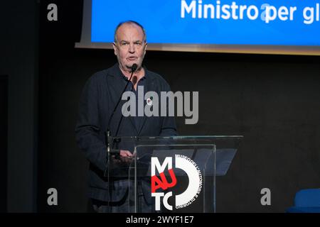 Turin, Italien. April 2024. Turin. Konferenz über Autonomie, organisiert von der Premier League Salvini. Auf dem Foto: Roberto Calderoli Credit: Independent Photo Agency/Alamy Live News Stockfoto