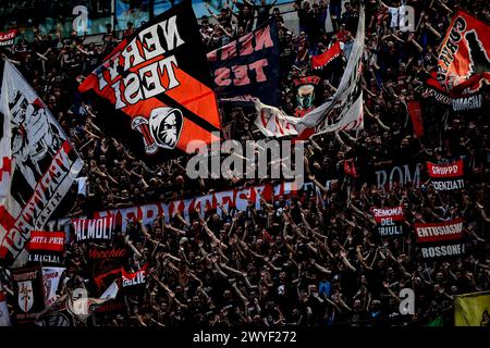 Mailand, Italien. April 2024. AC Mailand unterstützt beim Fußball-Spiel der Serie A zwischen AC Mailand und US Lecce im San Siro Stadion in Mailand, Italien - Samstag, 6. April 2024. Sport - Fußball . (Foto: Fabio Ferrari/LaPresse) Credit: LaPresse/Alamy Live News Stockfoto