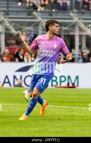 Christian Pulisic spielte beim Fußballspiel der Serie A zwischen AC Mailand und US Lecce im Giuseppe Meazza Stadium in San Siro in Mailand, Italien, am 06. April 2023 Credit: Mairo Cinquetti/Alamy Live News Stockfoto